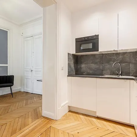 Apartment A1# 8people # 4bedrooms # Wagram # Ac # 8 Paris